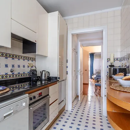 Apartment Iflat Classy & Spacious Near Campo De Fiori *
