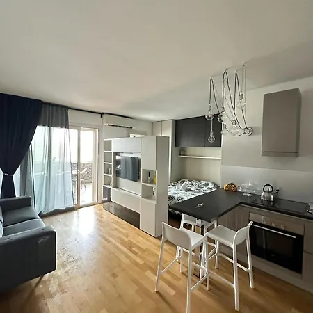 Modern Loft Private Apartment Rome
