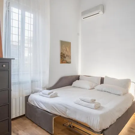 L'arte Dei Sogni With Terrace- Trastevere District Apartment