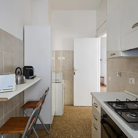 Domus Erasmo * Rome
