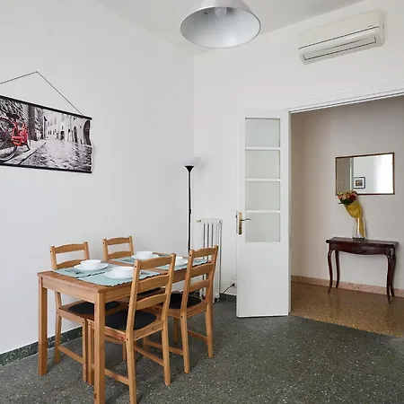 Apartment Domus Erasmo Rome