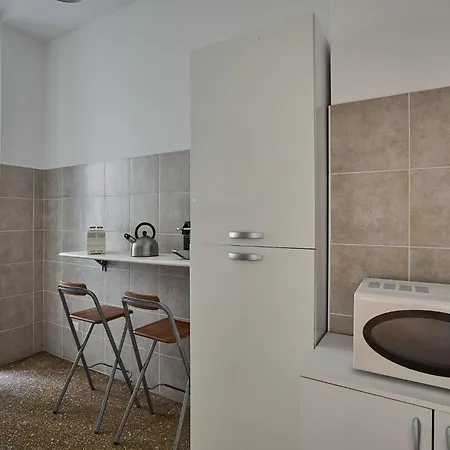 Domus Erasmo * Rome