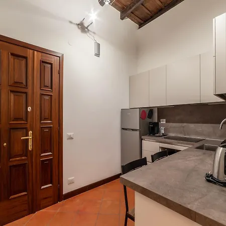 Apartment Brand New In The Heart Of Rome-for 5!