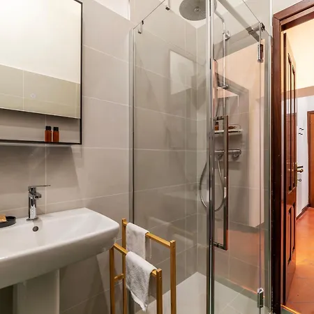 Brand New In The Heart Of Rome-for 5! * Rome