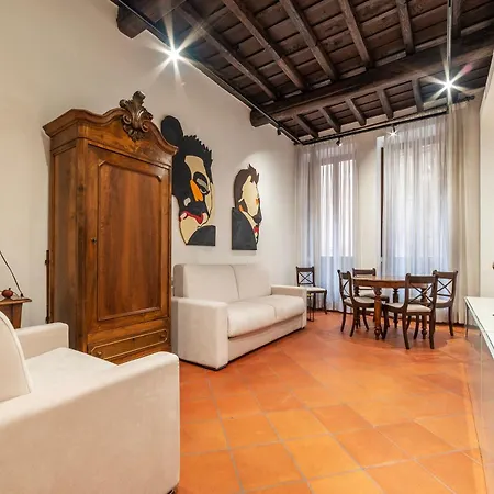 Apartment Brand New In The Heart Of Rome-for 5! Rome