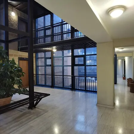 Ballarin For Business Travels And Holidays Apartmán *