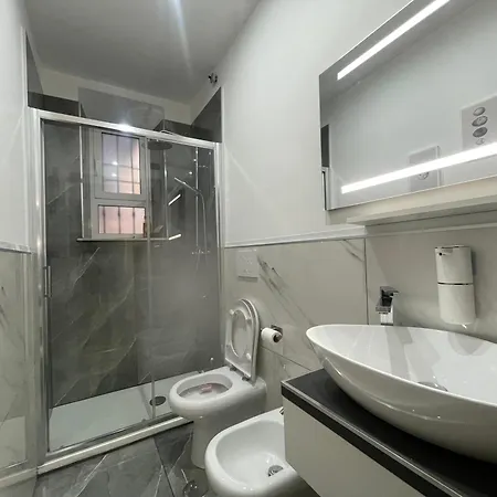 Bellavita House 2br With Private Parking In Apartment *