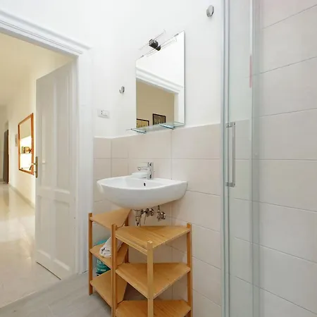 Appartamento New Comfortable 2 Bedroom Della Vittoria By Halldis