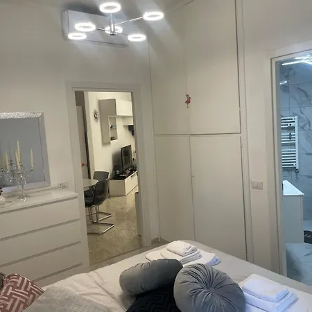 Dama Maria Elena Apartment Rome