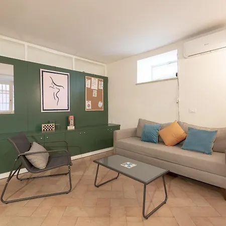 Apartment Peaceful Hidden Gem Near Metro A And Colosseum Rome