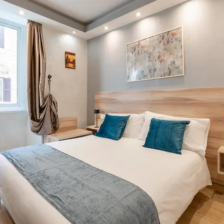 Rome Love Hotel *