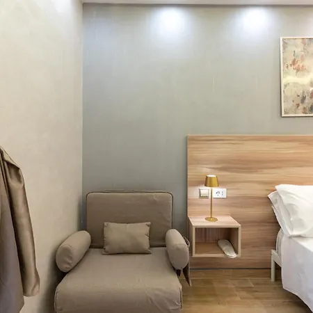Rome Love Hotel מלון *