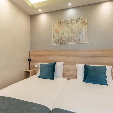 Rome Love Hotel מלון *