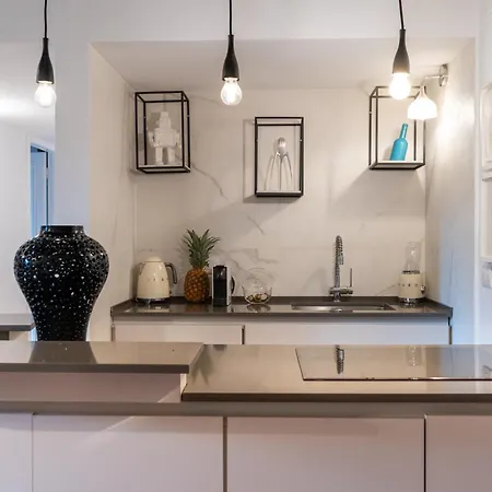 Pgrhome Domus Pantheon Apartment Rome