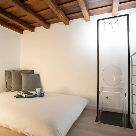 Pgrhome Domus Pantheon Apartment