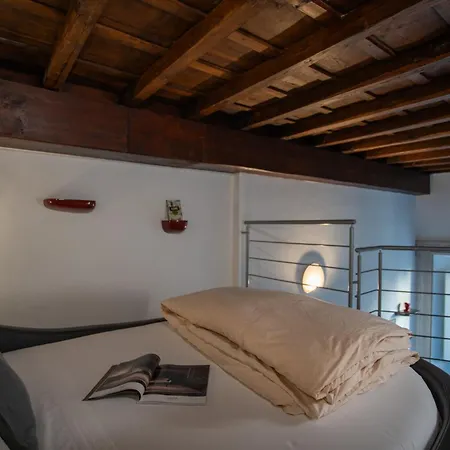 Apartment Pgrhome Domus Pantheon Rome
