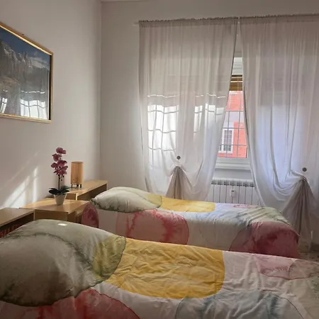 Casa Gaja, La Casa Vicino Pamphili Rome