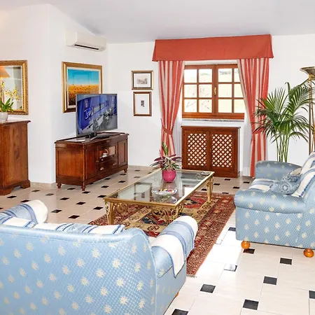 Apartment Tenuta Terenzi - Relais Appia Antica Rome