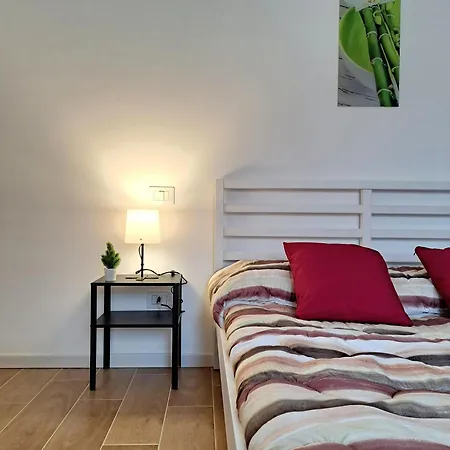 Casa Fiamma - Metro A Tuscolana Apartment Rome