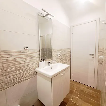 Casa Fiamma - Metro A Tuscolana Apartment Rome