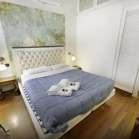 Cellini Apartment