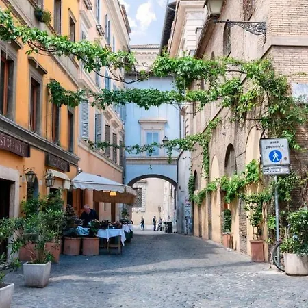 Apartment Design And Cozy In Trastevere *