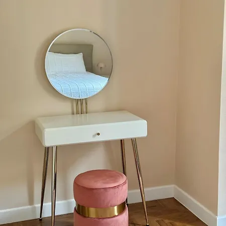 Design And Cozy In Trastevere Apartment Rome
