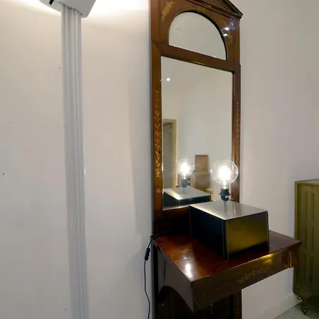 Led House Apartment *