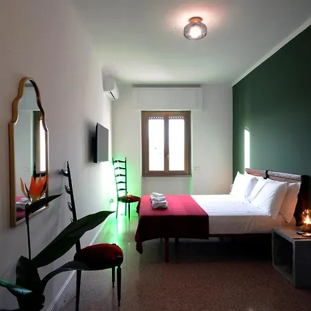 Led House Rome
