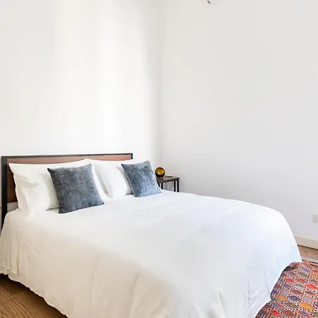 Appartamento Principe House, Rome, 3 Bedroom 2 Bath, Elegant Full Of Light Roma