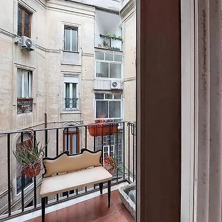 Beautiful Monti Panisperna Apartment Rome