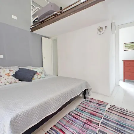 Beautiful Monti Panisperna Apartment Rome