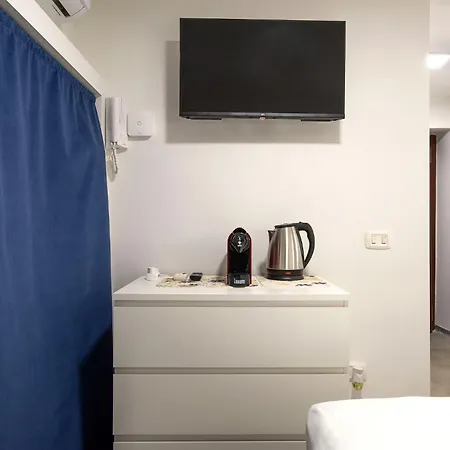 Comfortable Pied-a-terre In The Center Of Rome