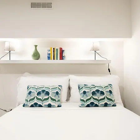 Comfortable Pied-a-terre In The Center Of
