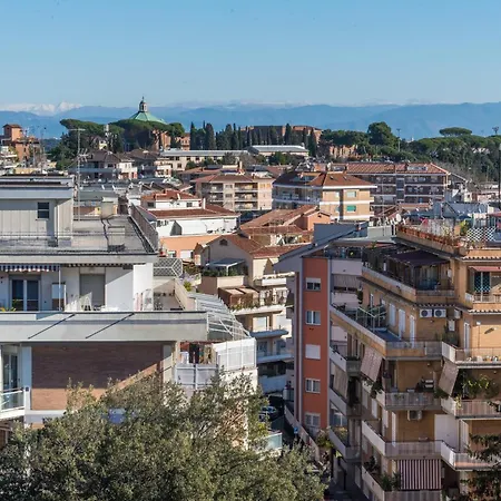 Vaticano-metro A, Penthouse With Ac, Wi-fi E Netflix * Rome