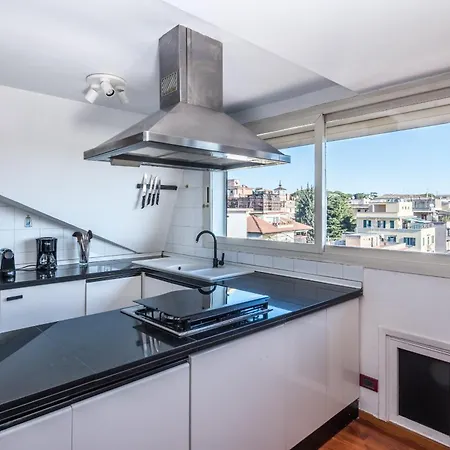 Vaticano-metro A, Penthouse With Ac, Wi-fi E Netflix * Rome