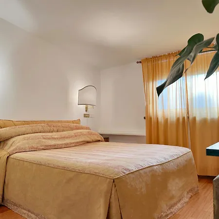 Stupendo Attico Perfetto Per 5 Ospiti * Rome