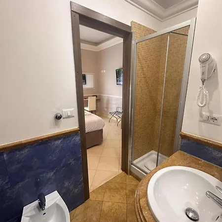 Spqr Guest house *