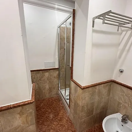 Spqr Guest house *