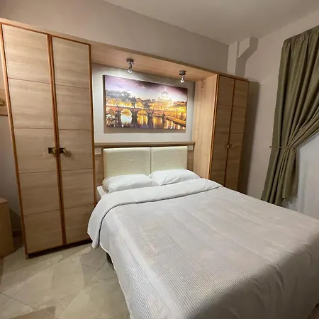 Guest house Spqr *