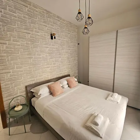 Domus Imperiali Apartment *
