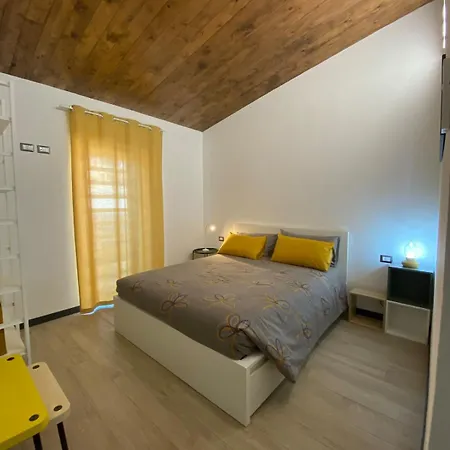 Villino Ancillotto With Garden And Parking Motorcycle Space