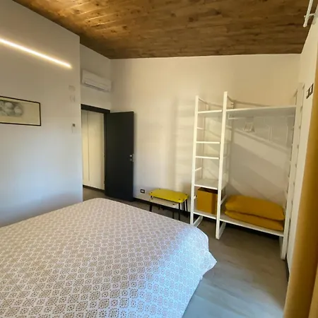 Villino Ancillotto With Garden And Parking Motorcycle Space *