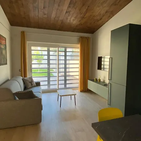 Villino Ancillotto With Garden And Parking Motorcycle Space *