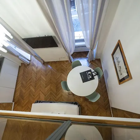 Apartment Lovely Nest With Balcony By The Spanish Steps *