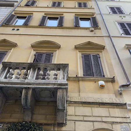 Lovely Nest With Balcony By The Spanish Steps *