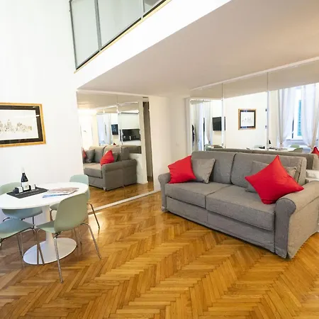 Lovely Nest With Balcony By The Spanish Steps