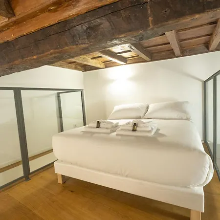 Lovely Nest With Balcony By The Spanish Steps Apartment