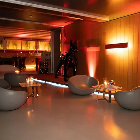 Zone Hotel
