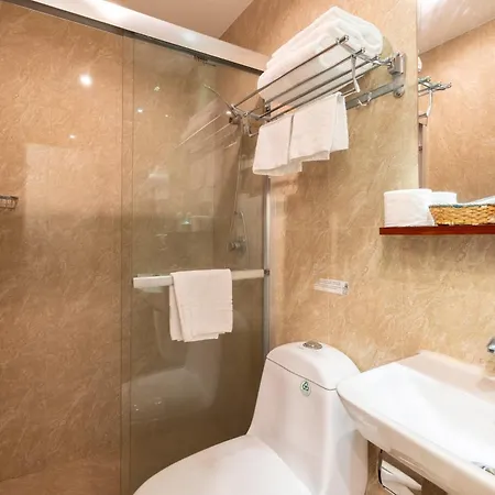 Bed & Breakfast Drago D'oro - Accross From Metro Vittorio Emanuele Rome